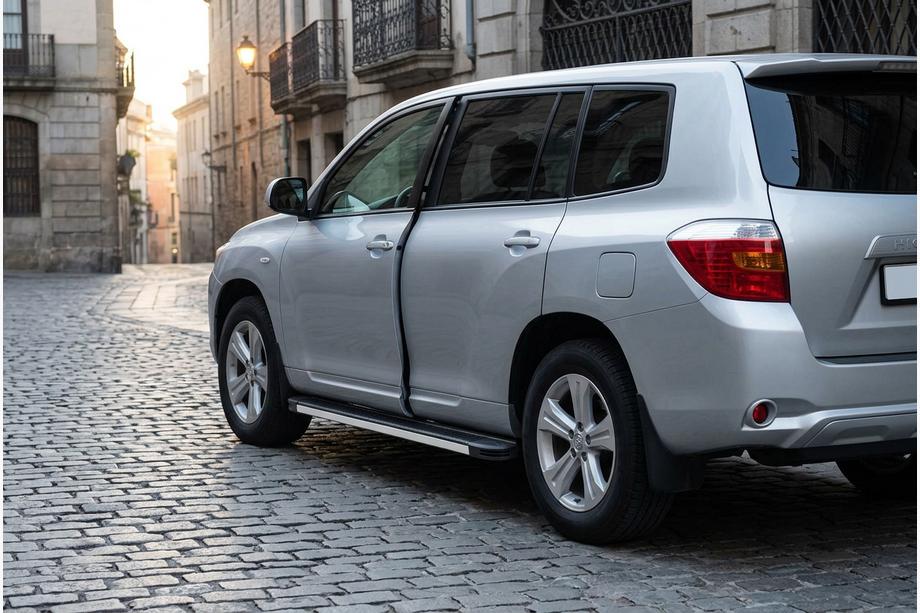 Toyota Highlander 2008–2013 Bočné prahy Maya V1 (2 ks, hliník) Image