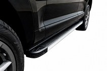 Volkswagen Touareg 2002–2010 Bočné prahy Maya V1 (2 ks, hliník) fotografia 1