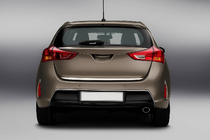 Toyota Auris 2012–2018 Ochranná lišta hrany kufra (nerez) OmsaLine – talianska nehrdzavejúca oceľ fotografia 1