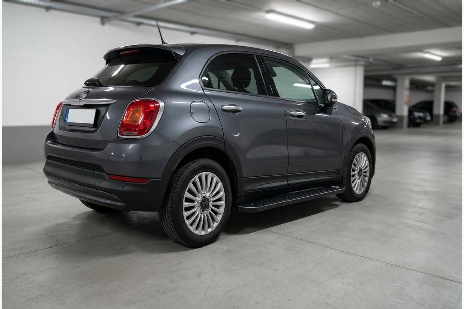 Fiat 500X 2014–2024 Bočné nášľapy Allmond Black (2 ks, hliník) Image