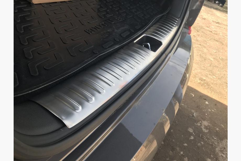 Hyundai Tucson TL 2016–2021 Lišta zadného prahu kufra OmsaLine (nerez) Fotografia 2