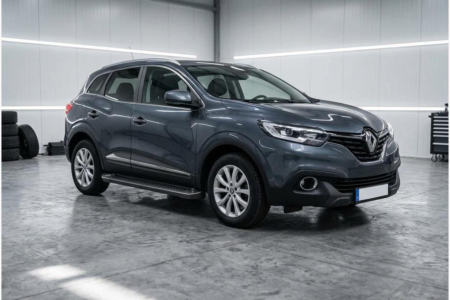 Renault Kadjar 2015–2022 Bočné nášľapy Allmond Black (2 ks, hliník) Image