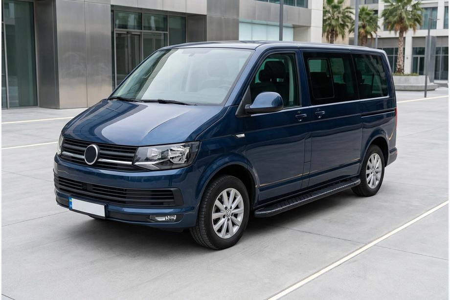 Volkswagen T6 2015–2024 Bočné nášľapy Bosphorus Black (2 ks, hliník) Krátky rázvor Image