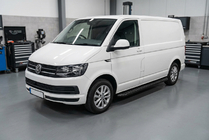 Volkswagen T6 2015–2024 Bočné prahy Tayga Black (2 ks, hliník) fotografia 1