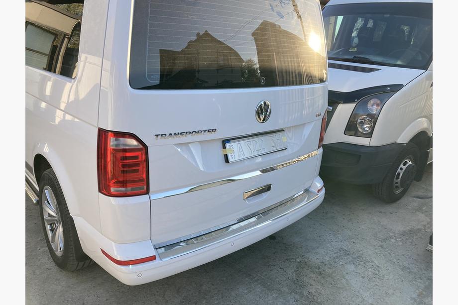 Volkswagen T6 2015–2024 Lišta pod ŠPZ (nerez) Carmos - turecká oceľ Image