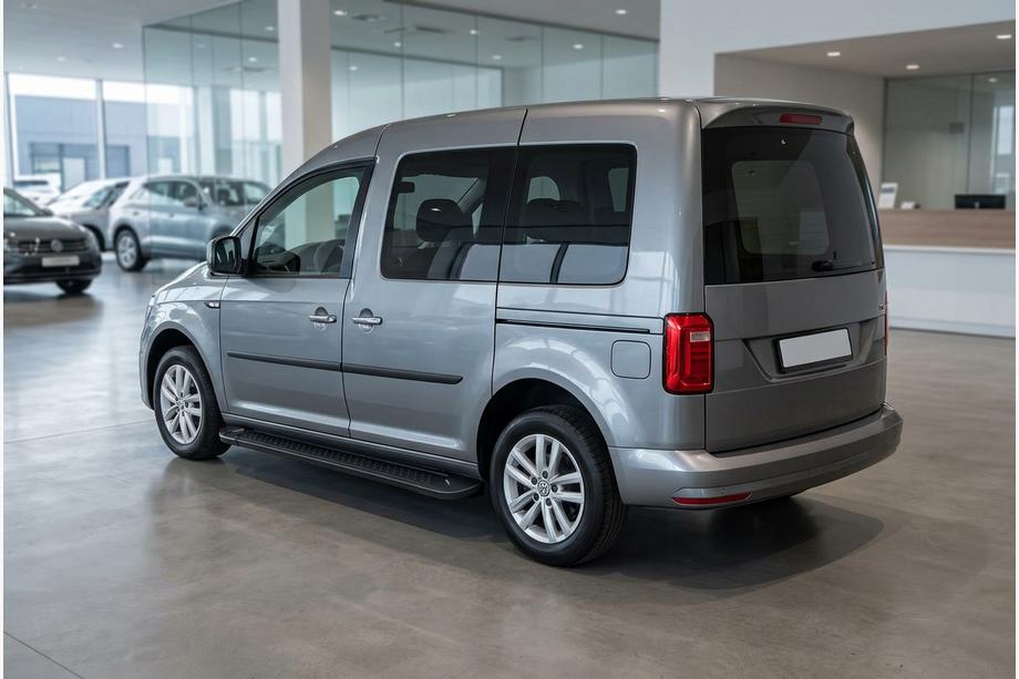 Volkswagen Caddy 2015–2020 Bočné nášľapy Allmond Black (2 ks, hliník) Štandardná základňa Image
