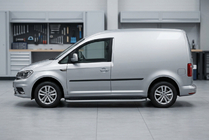 Volkswagen Caddy 2015–2020 Bočné nášľapy Tayga Grey (2 ks, hliník) Maxi rázvor fotografia 1