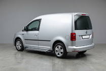 Volkswagen Caddy 2015–2020 Bočné nášľapy Rainbow (2 ks, hliník) Maxi rázvor fotografia 1