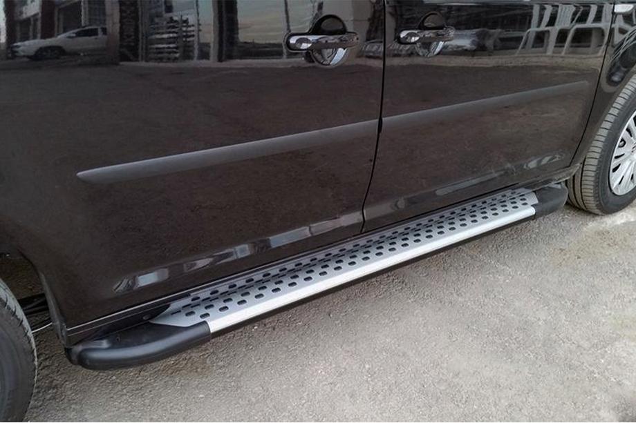Volkswagen Caddy 2015–2020 Bočné nášľapy Allmond Grey (2 ks, hliník) Maxi rázvor Image