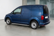 Volkswagen Caddy 2015–2020 Bočné nášľapy Maydos V2 (2 ks, hliník/nehrdzavejúca oceľ) Maxi rázvor fotografia 1