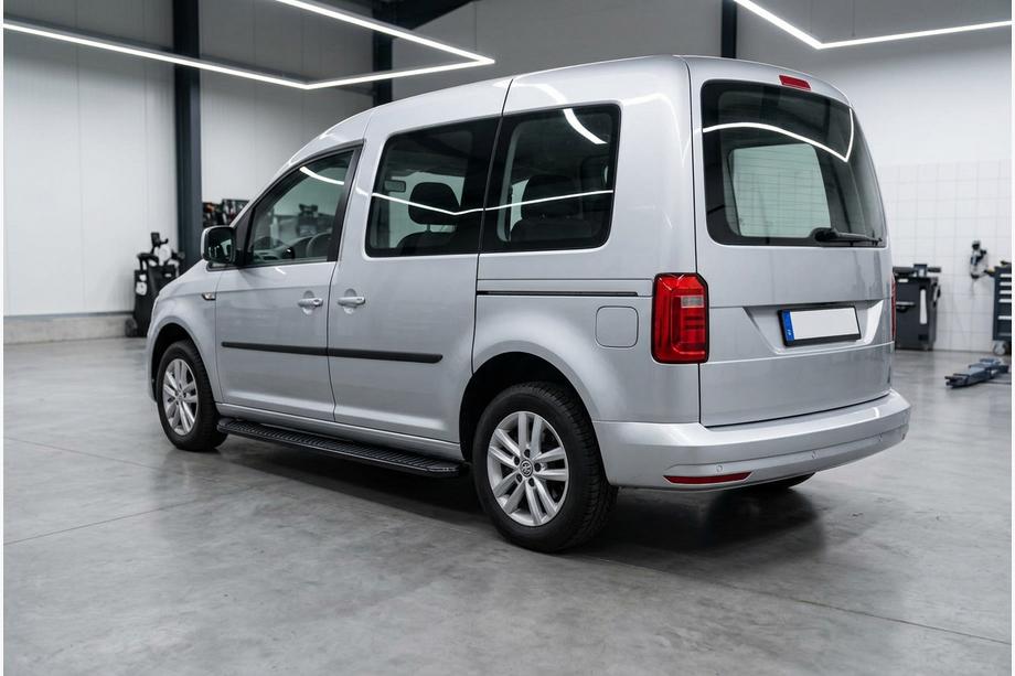 Volkswagen Caddy 2015–2020 Bočné prahy Tayga Black (2 ks, hliník) Štandardná základňa Image