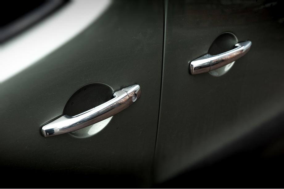 Citroen Berlingo 2008–2018 Nerezové kryty kľučiek dverí 3 ks, Carmos – turecká oceľ Fotografia 9