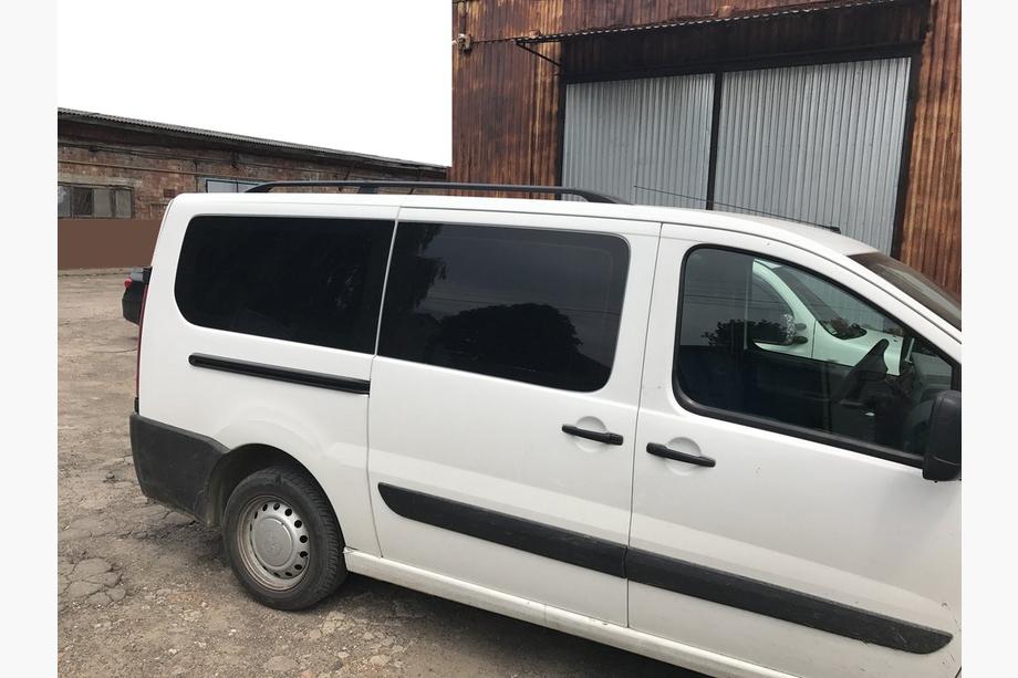 Citroen Jumpy 2007–2017 Čierne strešné lyžiny Image