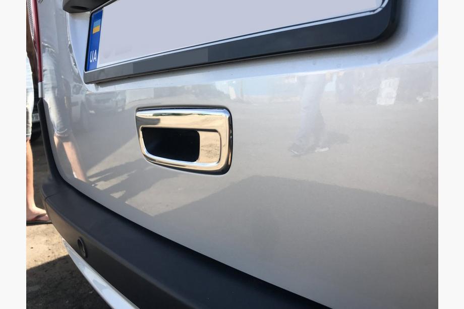 Mercedes Citan 2013–2021 Nerezový kryt zadnej kľučky dverí OmsaLine – talianska nehrdzavejúca oceľ Fotografia 2