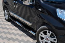Fiat Fiorino/Qubo 2008–2024 Bočné trubky Ø70 (2 ks, nerezová oceľ) fotografia 1