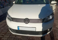 Volkswagen Caddy 2010–2015 Zimná clona na masku chladiča (horná) Matná fotografia 1