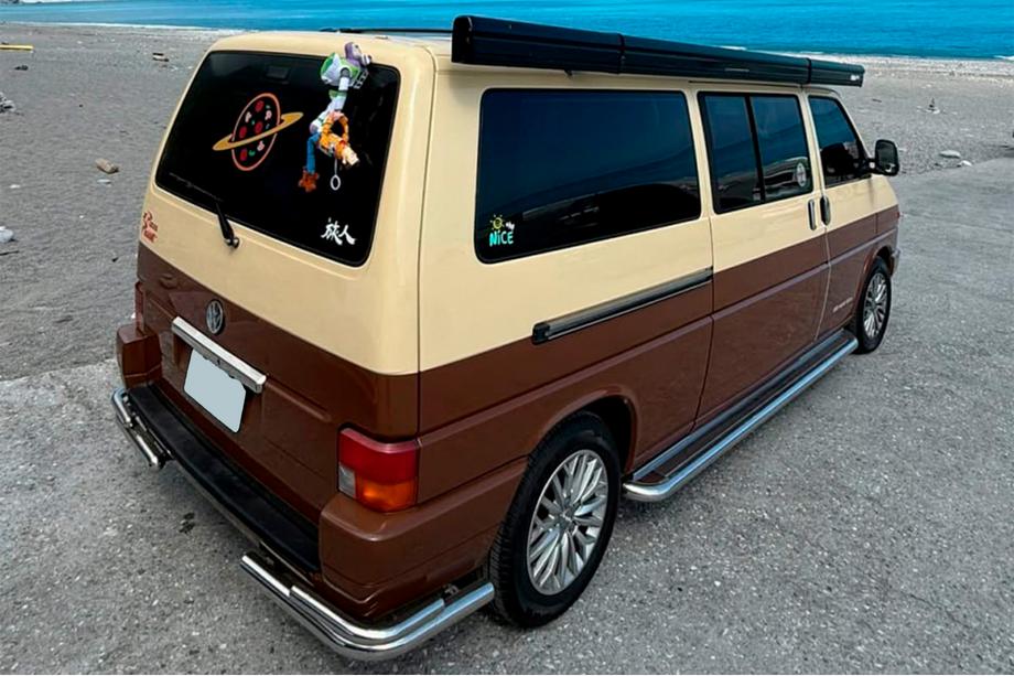 Volkswagen T4 Caravelle/Multivan 1990–2003 Bočné nášľapy Premium (2 ks, nerez) Ø60, dlhý rázvor Fotografia 6