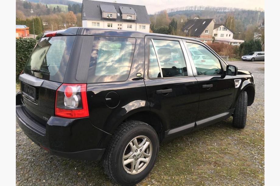 Land Rover Freelander II 2006–2014 Lišty stĺpikov dverí (4 ks, nerez) Image