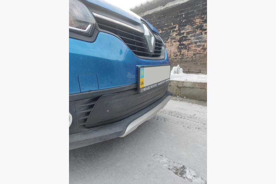 Renault Logan II 2013–2022 Zimný spodný kryt masky chladiča (2013-2015) Lesklá Fotografia 5