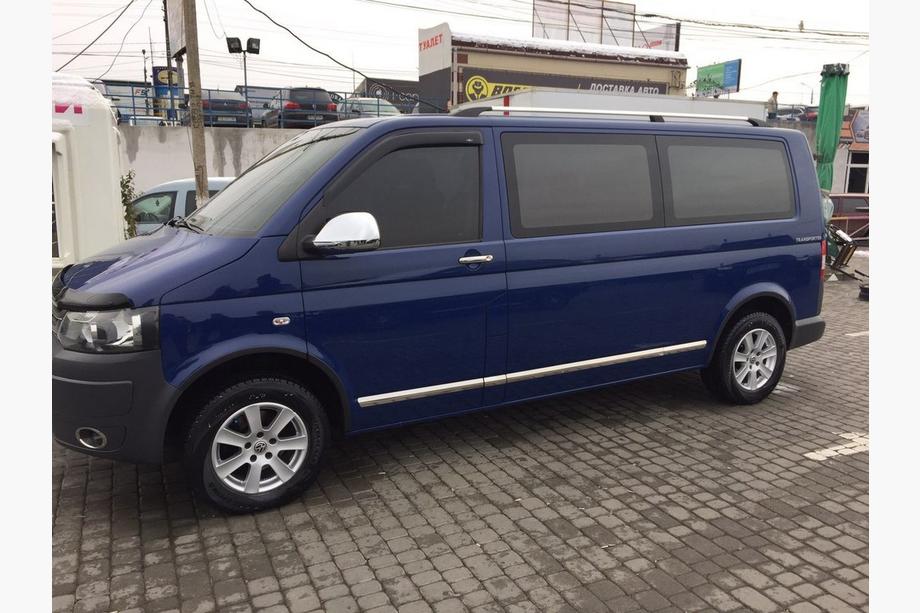 Volkswagen T5 Transporter 2003–2010 Dverové lišty (nerez, chróm) Na 1 dvere, krátky rázvor, OmsaLine – talianska nehrdzavejúca oceľ Fotografia 6
