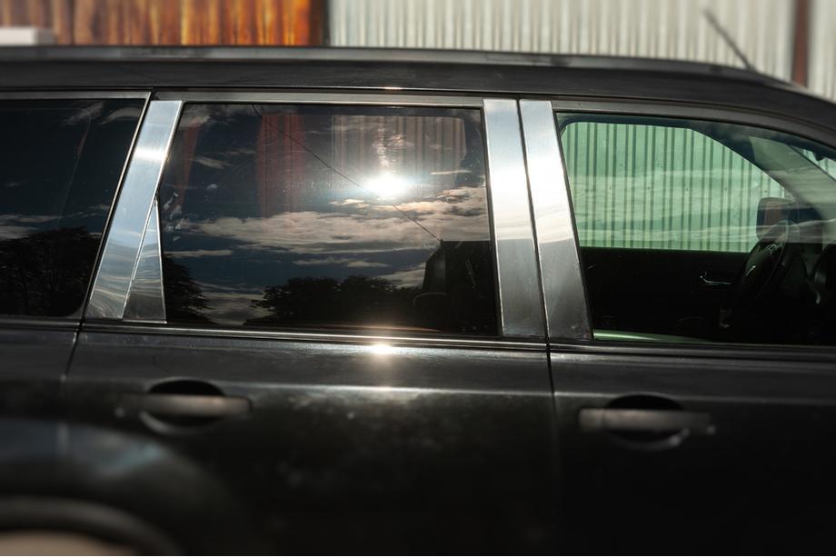 Nissan X-trail T31 2007–2014 Lišty na dverné stĺpiky (8 ks, nerez) Image