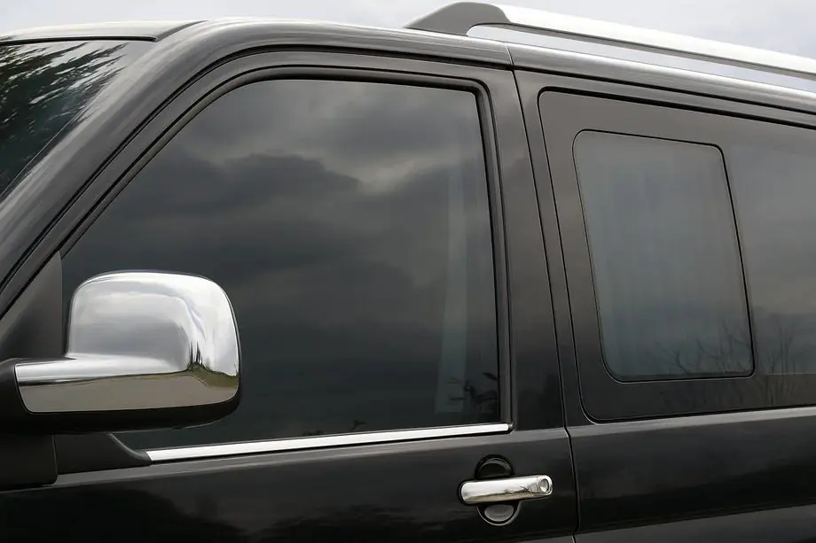 Volkswagen T5 Multivan 2003–2010 Predné okenné lišty (2 ks, nerezová oceľ) Image