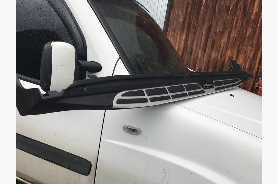 Kia Sorento II XM 2009–2014 Bočné prahy OEM 2013-2016 (kód QY-016) Fotografia 2