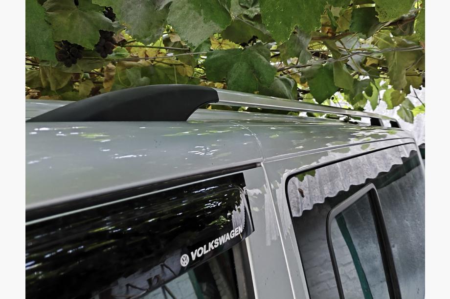 Volkswagen T5 Multivan 2003–2010 Chrómové strešné lyžiny Fotografia 13
