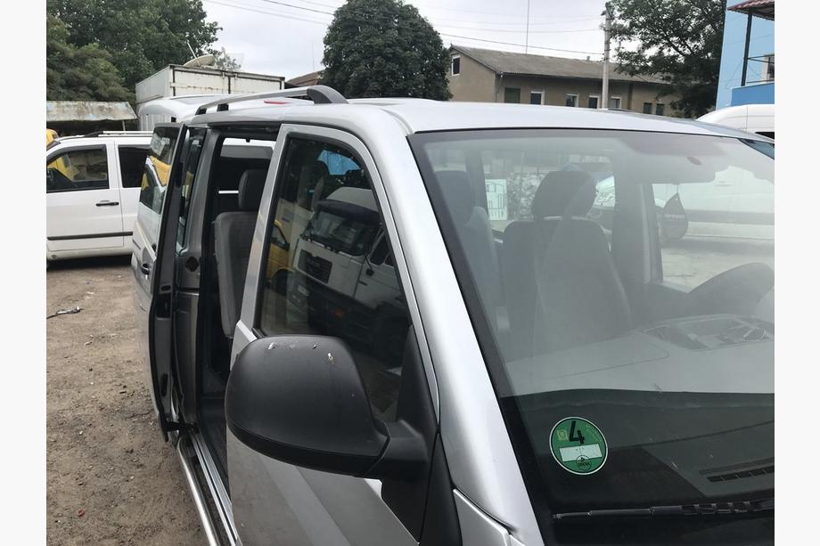 Volkswagen T5 Multivan 2003–2010 Chrómové strešné lyžiny Fotografia 2