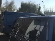 Volkswagen T6 2015–2024 Čierne strešné lyžiny fotografia 8