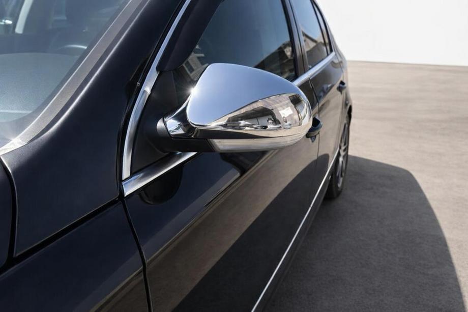 Volkswagen Passat B6 2006–2012 Nerezové kryty spätných zrkadiel (2 ks) Carmos - turecká oceľ Image