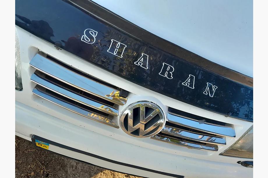 Volkswagen Sharan 1995–2010 Lišty na masku chladiča (nerez) 1995-2000 rok, 6 líšt Image