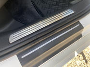 Volkswagen Passat B8 2015–2023 Vnútorné kryty prahov Carmos (4 ks, nerez) fotografia 7