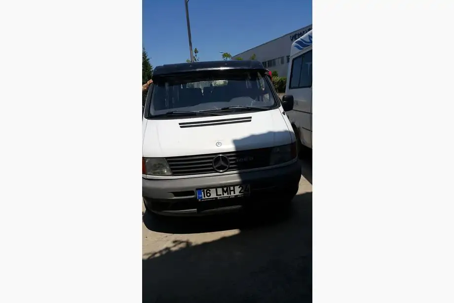 Mercedes Vito W638 1996–2003 Slnečná clona na čelné sklo (čierny lesk, 5 mm) Fotografia 8