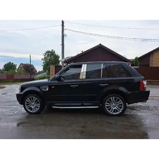 Nerezové lišty na stĺpiky dverí Range Rover Sport 2005–2013 fotografia 2