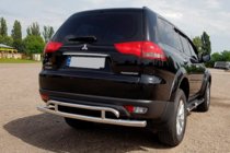 Mitsubishi Pajero Sport 2008–2015 Zadný ochranný rám AK002-2 (2 ks, nerez) fotografia 3