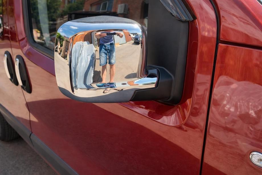 Fiat Fiorino/Qubo 2008–2024 Chrómové kryty zrkadiel – kompletné (2 ks) Image