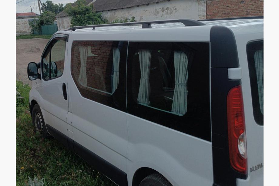 Nissan Primastar 2002–2014 Čierne strešné lyžiny Dlhá verzia, plastové pätky Fotografia 9