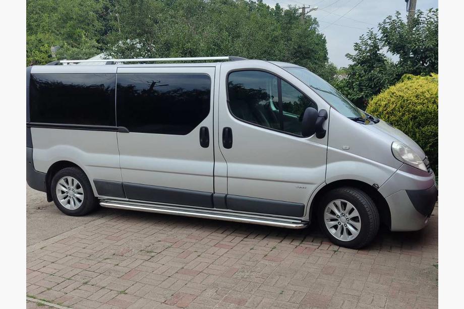 Nissan Primastar 2002–2014 Bočné prahy Premium (2 ks, nerez.) 60 mm, krátky rázvor Fotografia 16