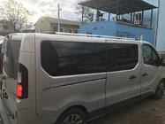 Opel Vivaro 2015–2019 Chrómové strešné lyžiny Krátka, plastové pätky fotografia 5