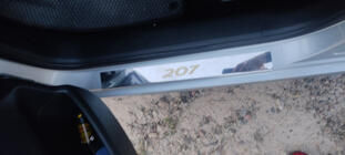 Peugeot 207 2006–2014 Chrómové kryty prahov Carmos (4 ks, nerez) fotografia 5