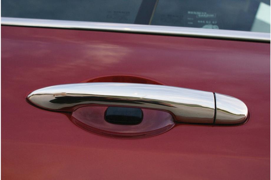 Renault Koleos 2008–2016 Nerezové kryty kľučiek dverí 4 ks, Carmos – turecká oceľ Image