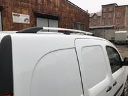 Renault Kangoo 2008–2020 Chrómované strešné lyžiny Štandardná základňa, plastové pätky fotografia 5