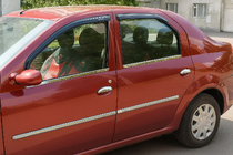 Renault Logan I 2005–2008 Dverové lišty (4 ks, nerez) Carmos - turecká oceľ fotografia 4