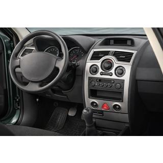Dekoratívne lišty na palubnú dosku, sada 6 ks (Meric, Turecko) Renault Megane II 2004–2009 fotografia 1