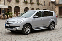 Citroen C-Crosser 2007–2013 Bočné nášľapy Maya V2 (2 ks, hliník) fotografia 1