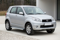 Daihatsu Terios 2006–2017 Bočné nášľapy Maya V2 (2 ks, hliník) fotografia 1