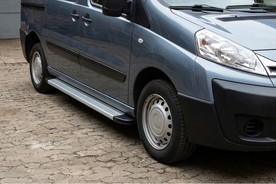 Fiat Scudo 2007–2015 Bočné nášľapy Maya V2 (2 ks, hliník) Image