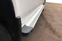 Volkswagen LT 1995–2006 Bočné nášľapy Maya V2 (2 ks, hliník) fotografia 1