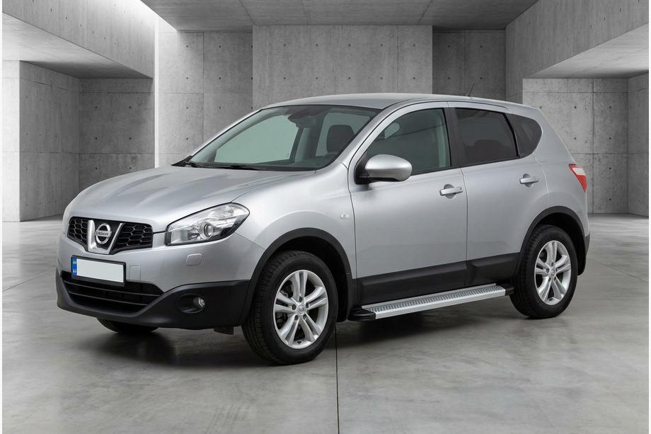 Nissan Qashqai 2010–2014 Bočné nášľapy Maya V2 (2 ks, hliník) Image